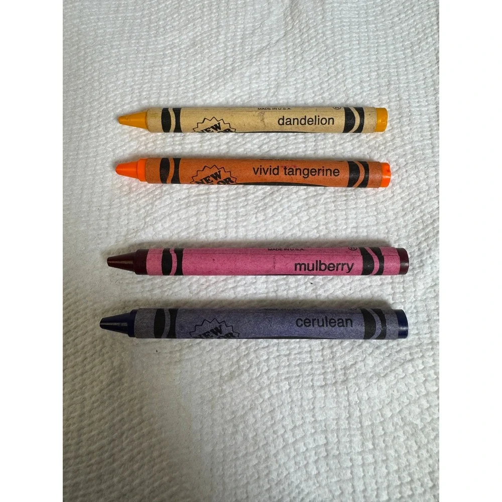 Vintage 1990 Crayola 64 Crayons Box with Sharpener 8 New Colors Collectible Art